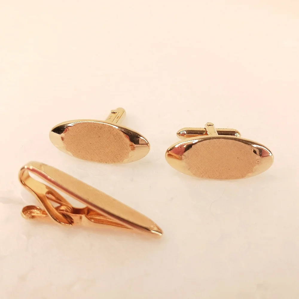 SWANK Cufflinks Tie Bar / Clip Vintage Classic Brushed Pattern Gold 